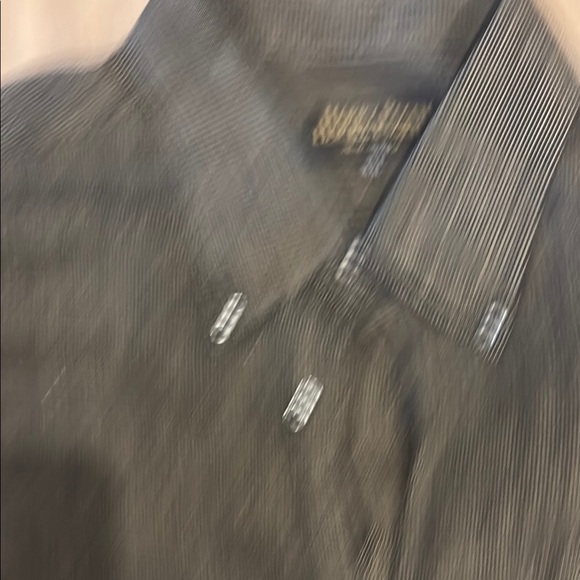 Black Casual Button Down Shirt with Relaxed Fit - Picture 3 of 11